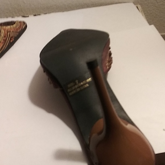 Shoes - Picture 2 of 2